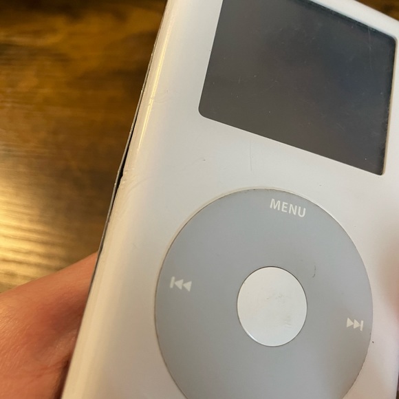 SOLD Apple iPod Classic 4th Generation 40 GB - Picture 4 of 4